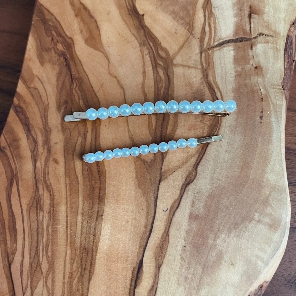 Chic Pearl Hair Barrettes